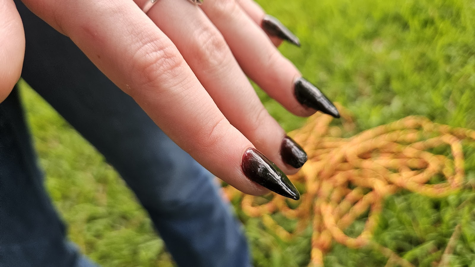 EM Nail Lounge nail photo 4