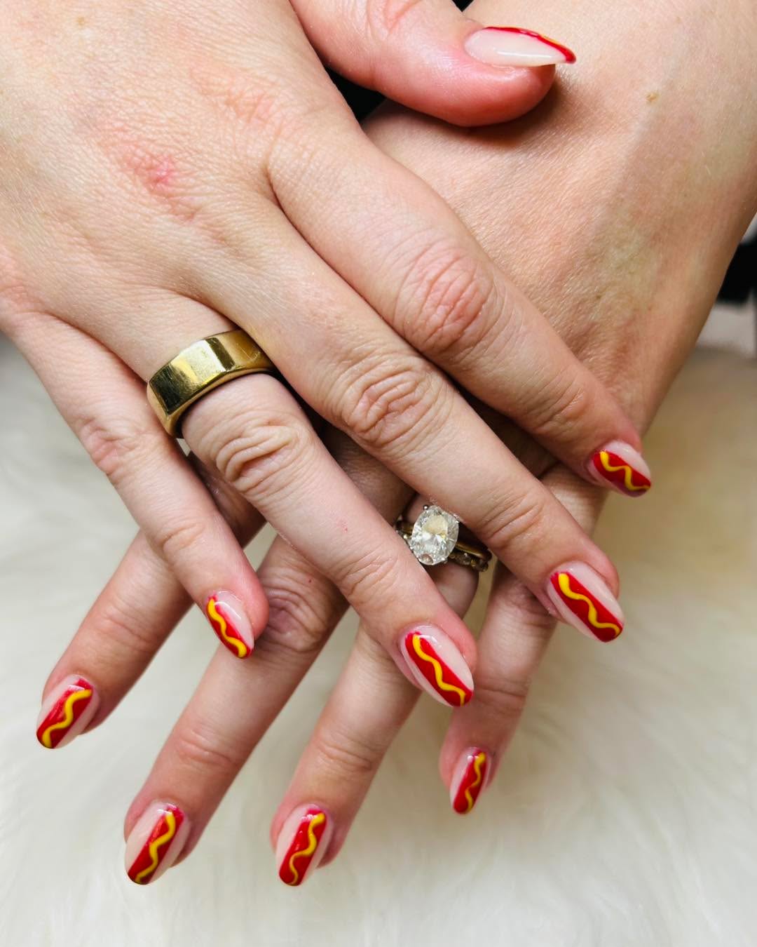 EM Nail Lounge nail photo 5